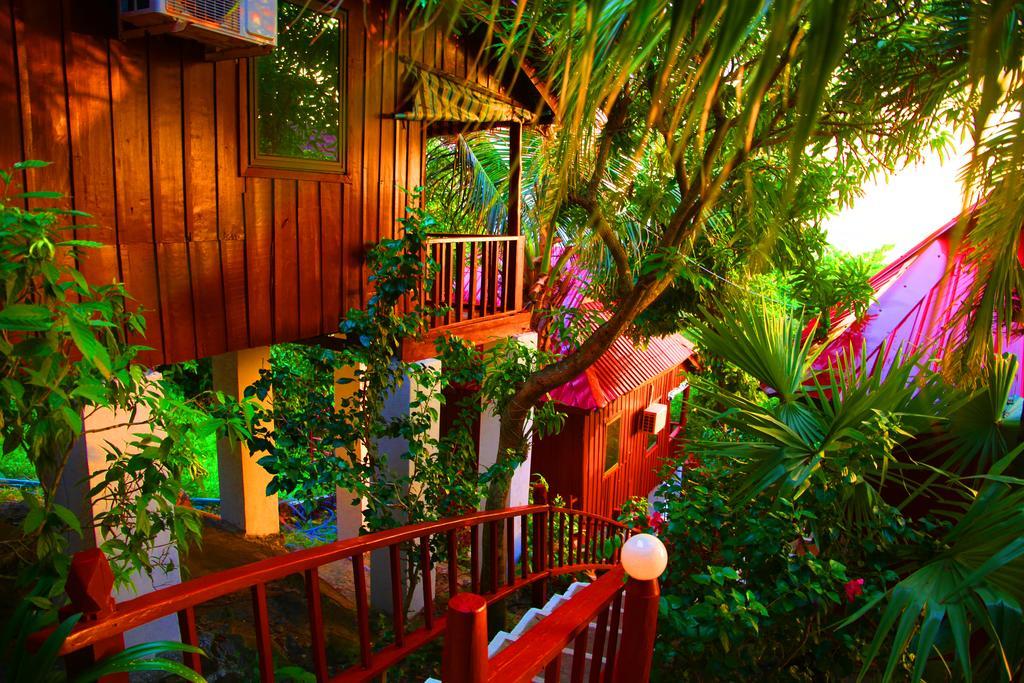 Malibu Bungalows シアヌークビル エクステリア 写真