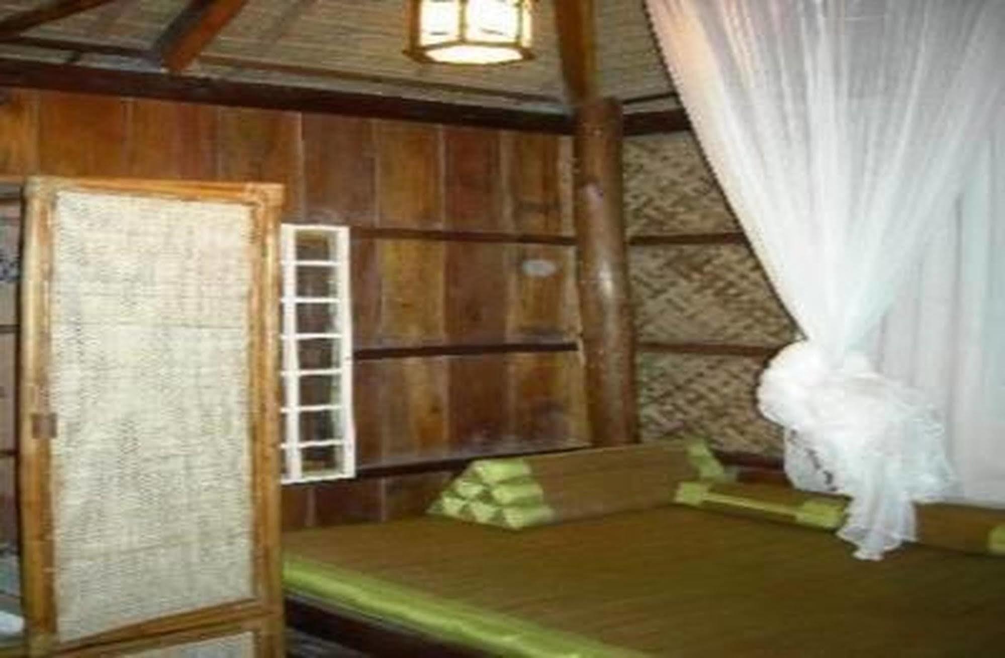 Malibu Bungalows シアヌークビル エクステリア 写真